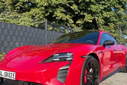 Porsche Taycan 17.360 km 87.911 &euro; ALDENHOVEN 52457