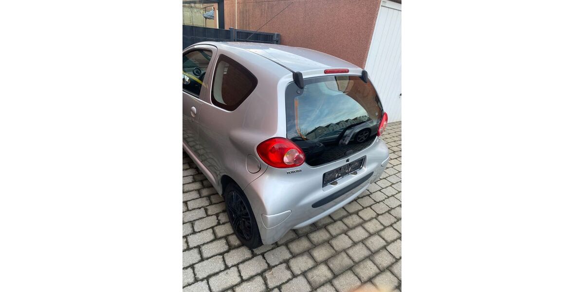 Toyota Aygo (X) 182.000 km 1.600 &euro; Alsdorf 52477