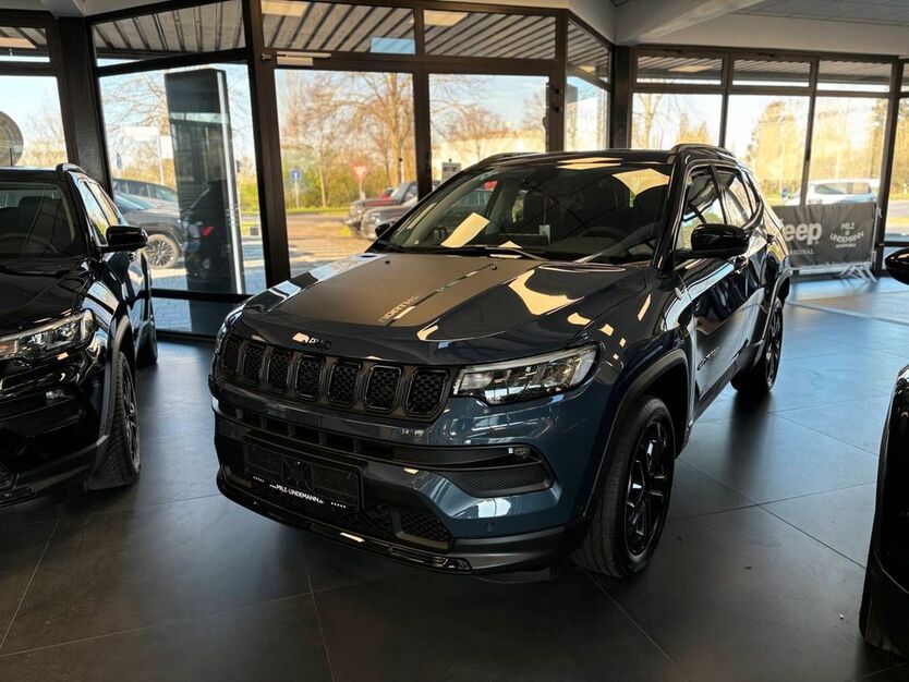 Jeep Compass 1.950 km 42.995 € Jülich 52428