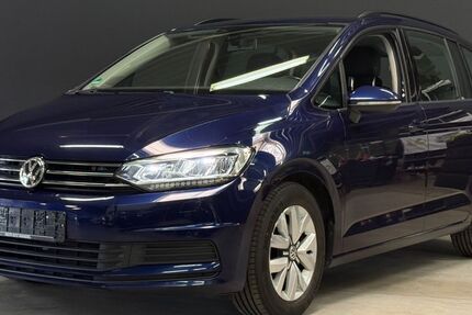 VW Touran 124.000 km 13.900 &euro; Jülich 52428