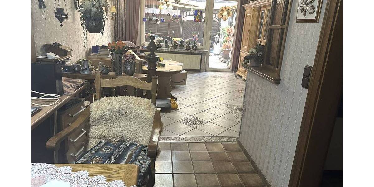 Mehrfamilienhaus, Wohnhaus Geilenkirchen - 6 Zimmer, 159 m&sup2;, 298.000&euro; | Angebot:25777058