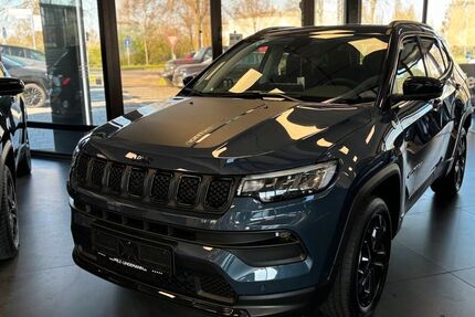 Jeep Compass 1.950 km 37.000 &euro; Jülich 52428
