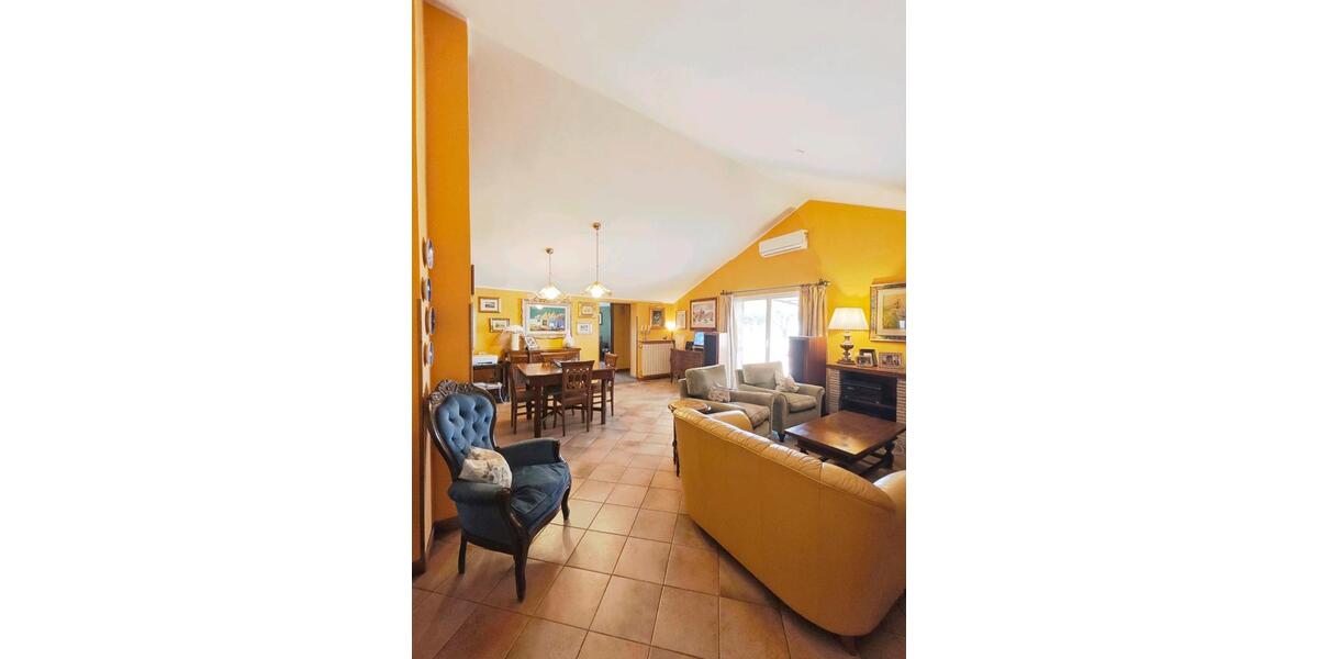 Villa Stolberg (Rhld.) Gressenich - 2 Zimmer, 152 m&sup2;, 300.000&euro; | Angebot:27143633