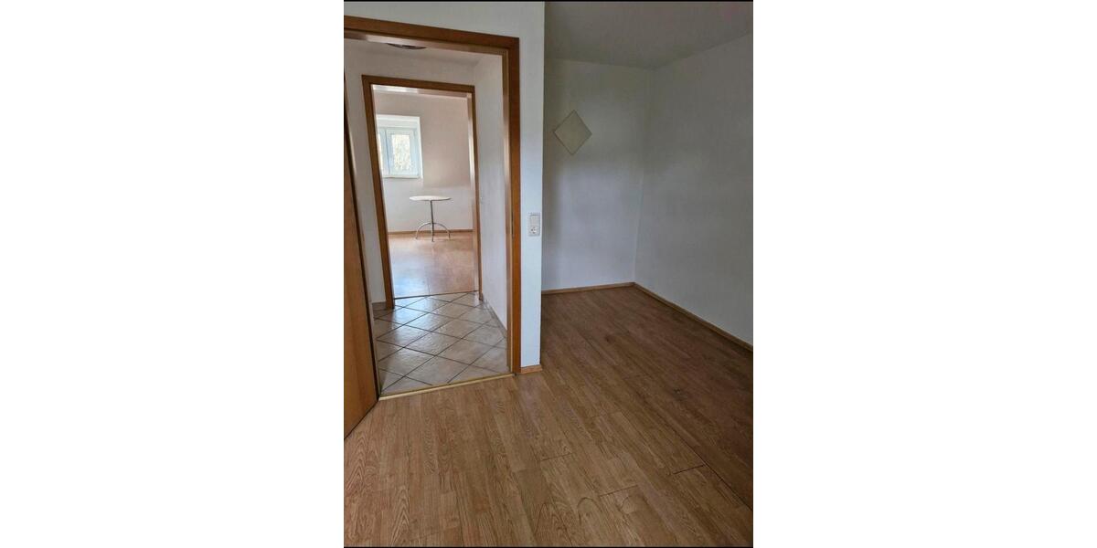 Dachgeschoßwohnung Aachen Aachen-Mitte - 3 Zimmer, 49 m&sup2;, 125.000&euro; | Angebot:26892897