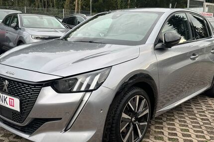 Peugeot 208 104.296 km 10.900 &euro; Würselen 52146