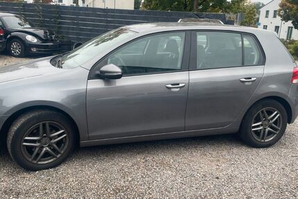 VW Golf 300.000 km 2.499 € Aldenhoven 52457
