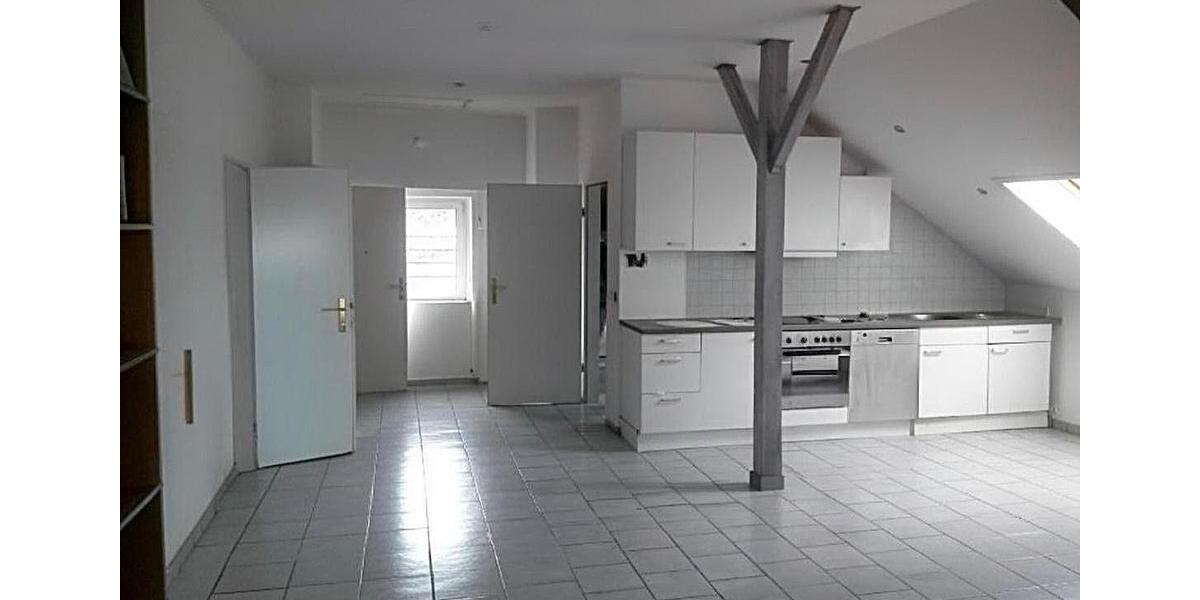 Dachgeschoßwohnung Aachen Aachen-Mitte - 5 Zimmer, 120 m&sup2;, 900&euro; | Angebot:26380587