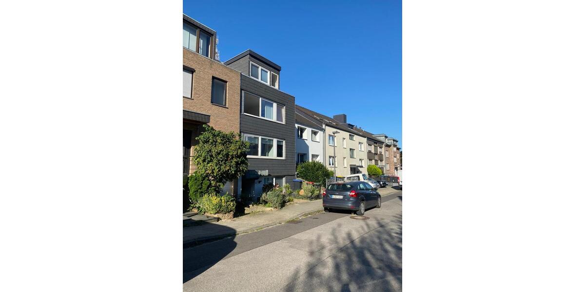 RENDITEOBJEKT und sichere KapitalanlageMehrfamilienhaus 8 zimmer