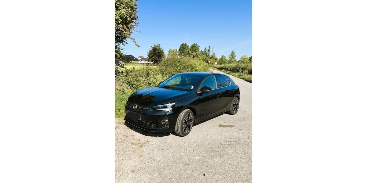 Opel Corsa 15.200 km 18.400 &euro; Aachen 52076