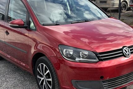 VW Touran 274.000 km 4.980 &euro; Düren 52351