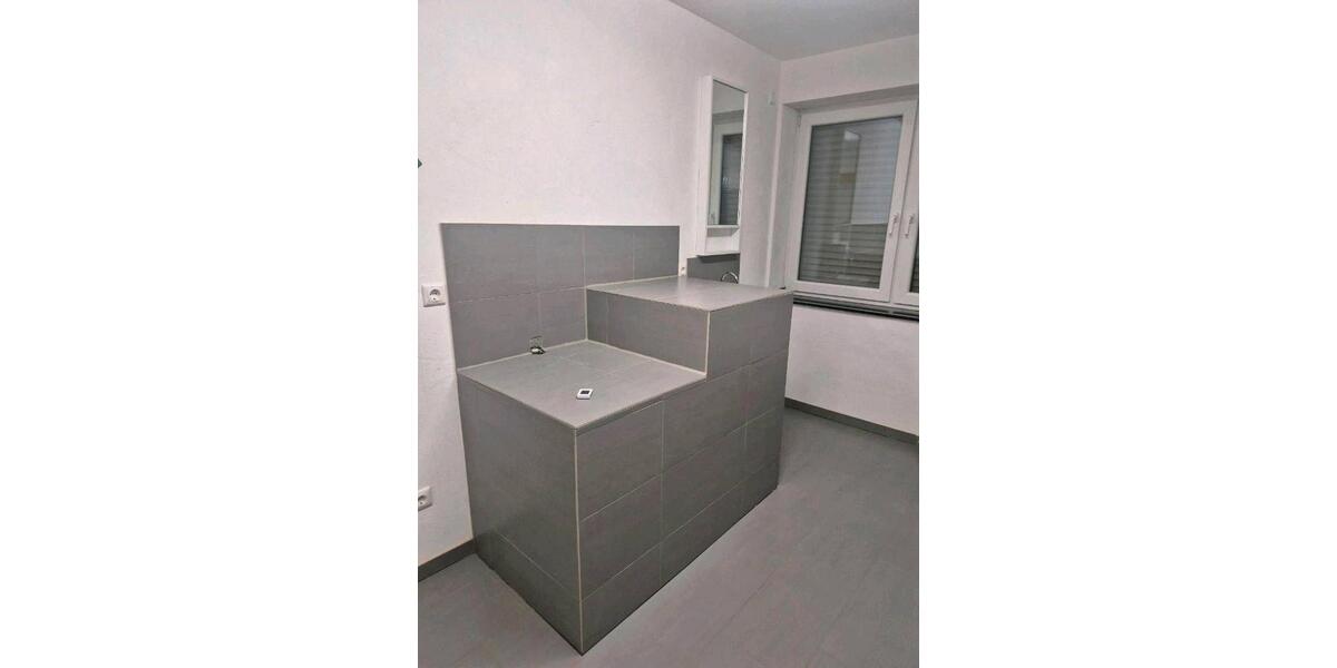 Einfamilienhaus KFW55 232m 2011 2 Garagen mit Restarbeiten 5 zimmer