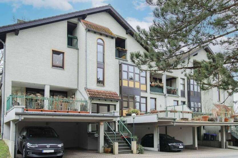 Wohnung zum Kaufen in Aachen 245.000 € 97.65 m²