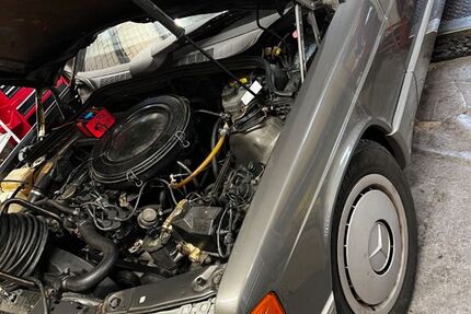 Mercedes-Benz 190 265.166 km 3.999 &euro; Geilenkirchen 52511