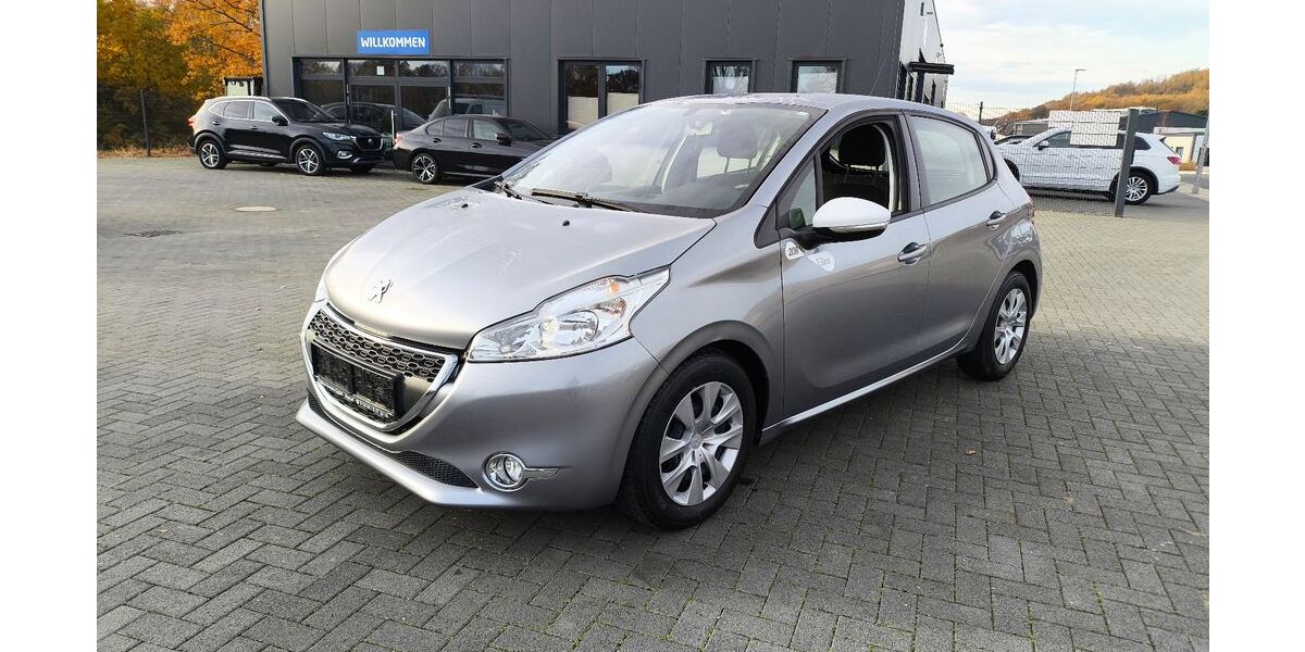 Peugeot 208 30.406 km 9.299 &euro; Alsdorf (Nordrhein-Westfalen) 52477