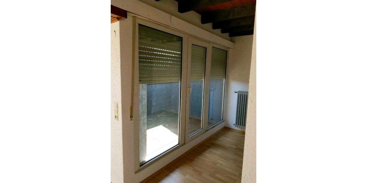 Dachgeschoßwohnung Aachen Aachen-Mitte - 2.5 Zimmer, 20 m&sup2;, 890&euro; | Angebot:25258828