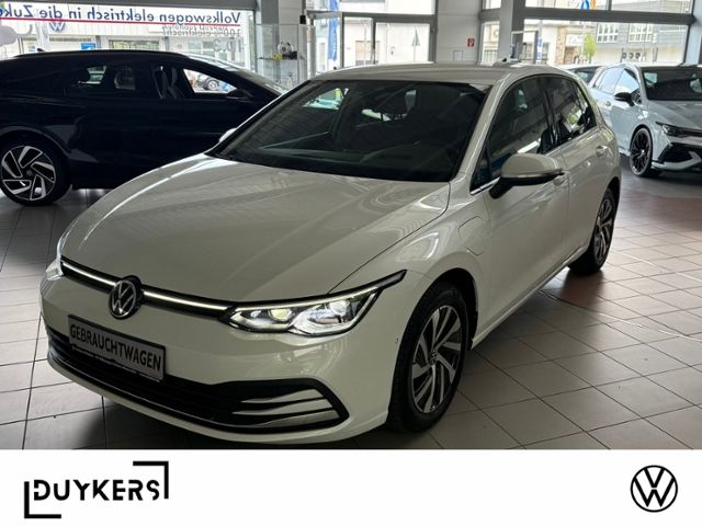 VW Golf 32.400 km 24.899 &euro; Baesweiler 52499