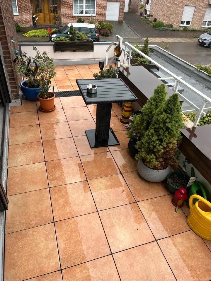 Wohnung 1.Etage Dürwiß TOP-Lage 100qm Kaltmiete 900€ zimmer