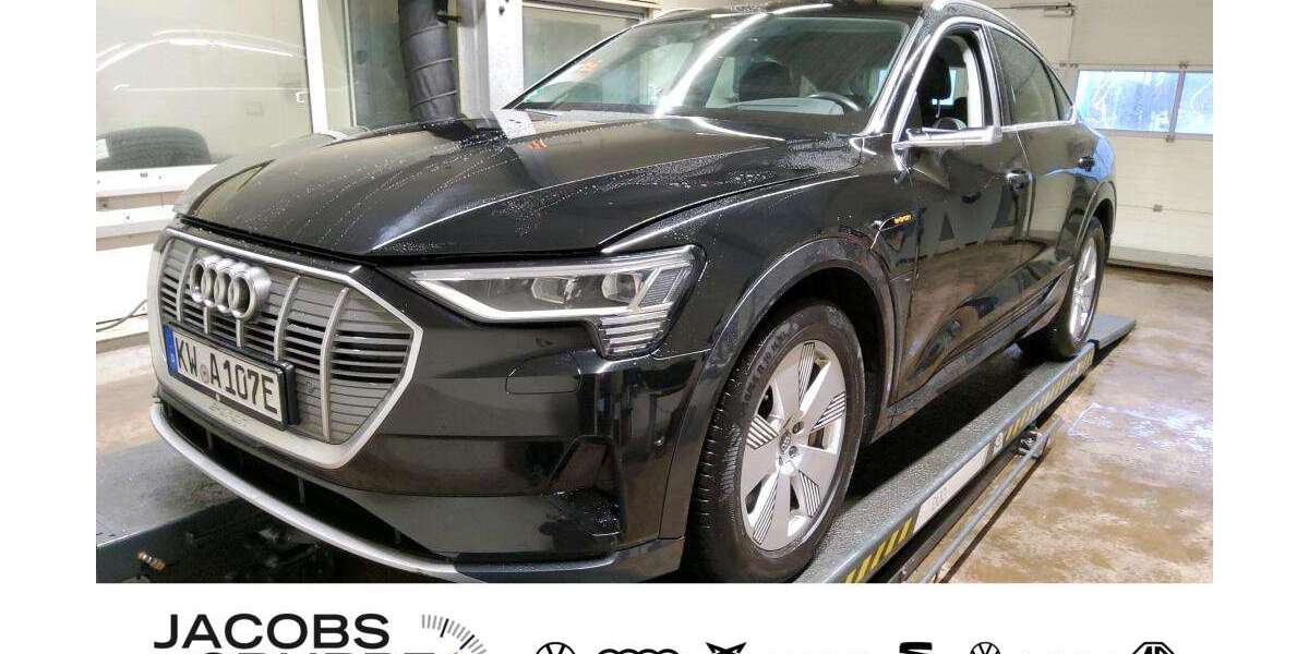 Audi e-tron 84.843 km 29.750 &euro; Aachen 52078