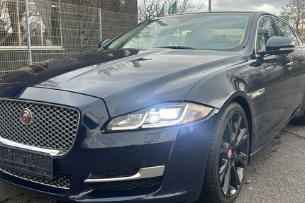 Jaguar XJ 94.800 km 8.800 &euro; Düren 52355