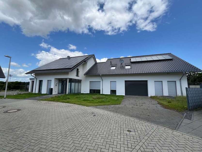 Haus zum Kaufen in Düren 1.300.000 € 391 m²