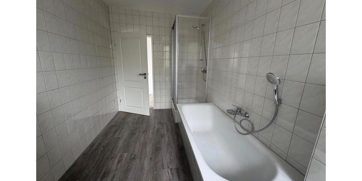 Etagenwohnung Baesweiler - 2 Zimmer, 72 m&sup2;, 790&euro; | Angebot:26315016