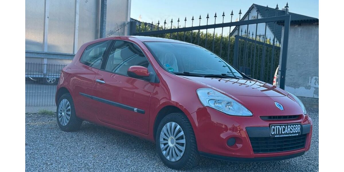 Renault Clio 108.000 km 3.399 &euro; Düren-Merken 52353