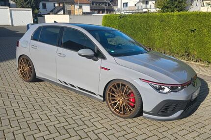 VW Golf 24.900 km 30.990 &euro; Eschweiler 52249