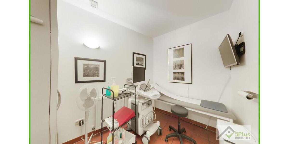 + 5PLUS IMMO + VIELSEITIGE GESUNDHEITS-ODER BÜROFLÄCHE IN GUTER LAGE VON DÜREN-BIRKESDORF +++ zimmer