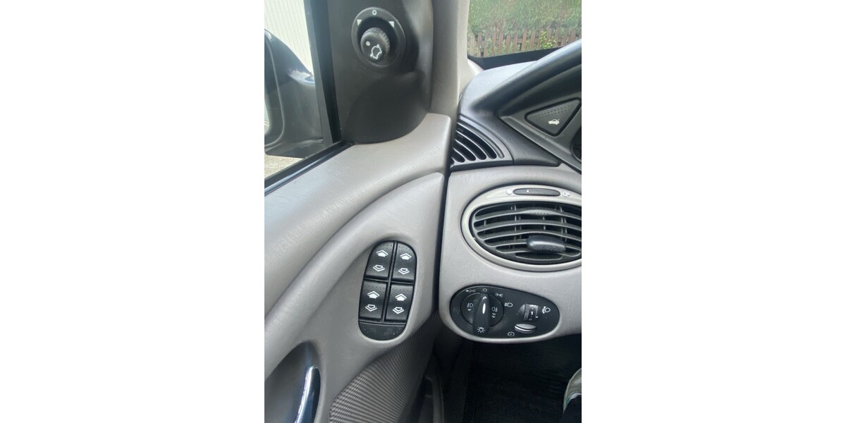 Ford Focus 154.000 km 1.300 &euro; Aachen 52058