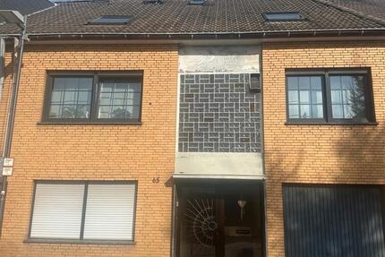 Haus Baesweiler - 6 Zimmer, 150 m&sup2;, 1.700&euro; | Angebot:26055919