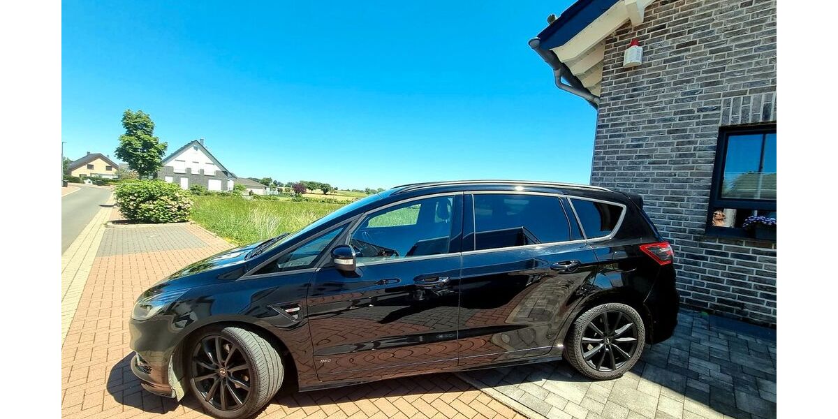 Ford S-Max 164.000 km 16.390 &euro; Hürtgenwald 52393