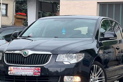 Skoda Superb 203.000 km 6.799 € Düren 52353