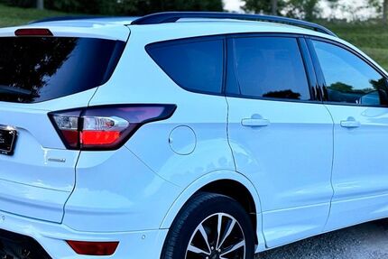 Ford Kuga 53.800 km 16.000 € Düren 52351