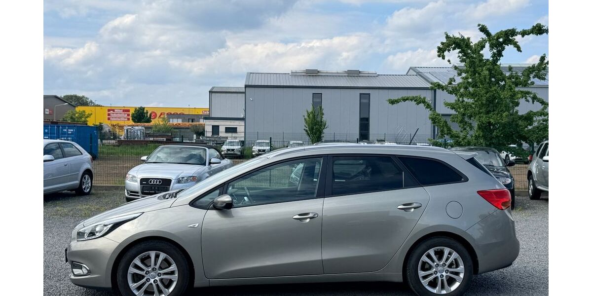 Kia ceed Sportswagon 140.000 km 7.700 &euro; Düren 52351