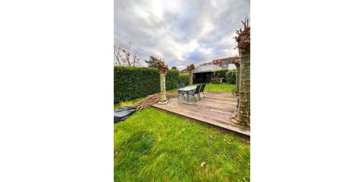 Einfamilienhaus Düren Niederau - 9 Zimmer, 300 m&sup2;, 599.000&euro; | Angebot:25740609