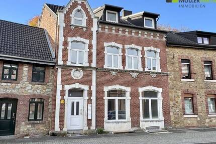 Saniertes Mehrfamilienhaus in Stolberg-Vicht! 8 zimmer