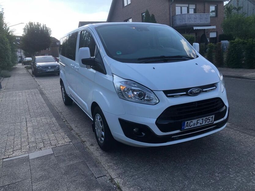 Ford Tourneo Custom 317.500 km 14.899 € Alsdorf 52477