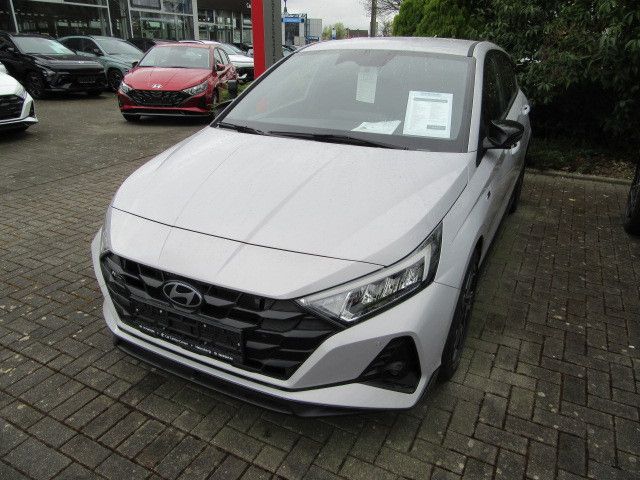 i20