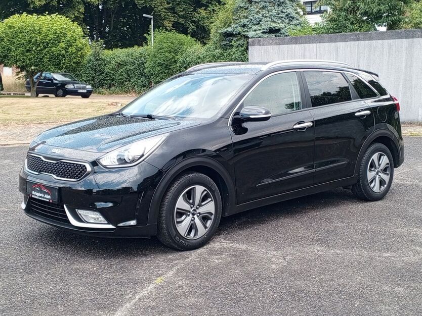 Kia Niro 96.000 km 15.499 € Jülich 52428