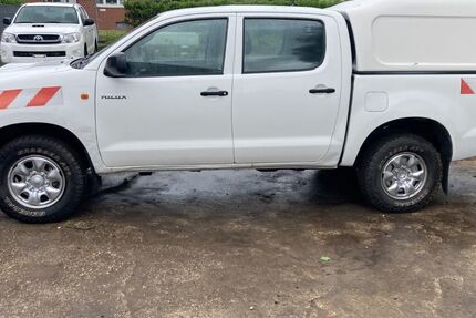 Toyota Hilux 141.000 km 16.660 € Heinsberg 52525
