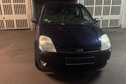 Ford Fiesta 219.241 km 750 € Düren 52355