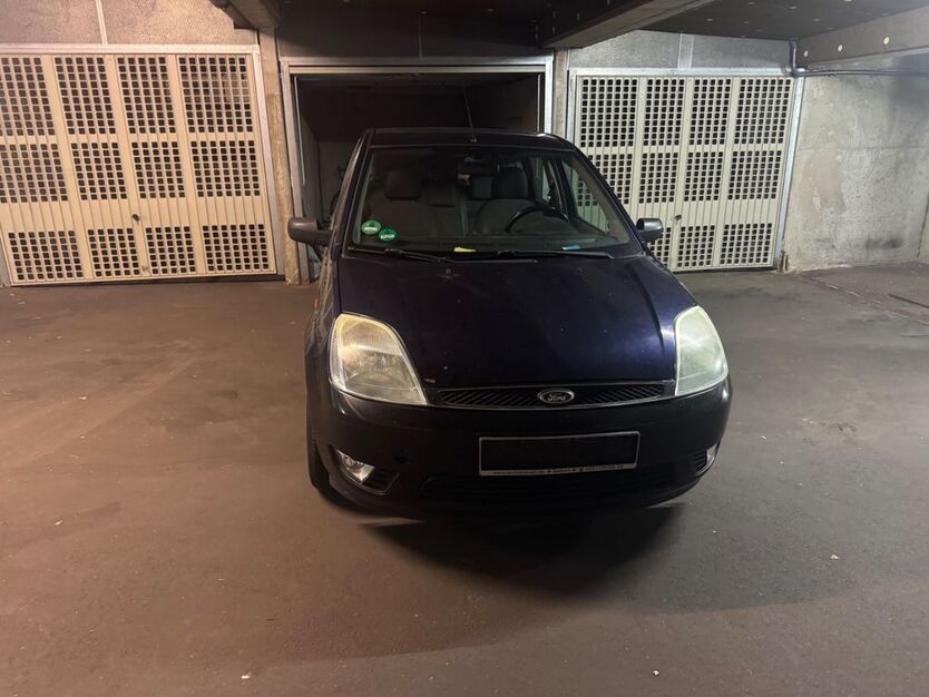 Ford Fiesta 219.241 km 750 € Düren 52355