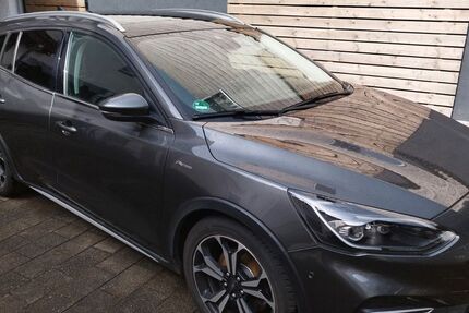 Ford Focus 111.000 km 17.900 &euro; Linnich 52441