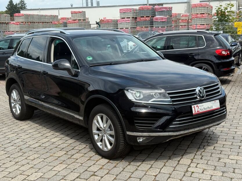 VW Touareg 100.727 km 21.750 € Alsdorf 52477