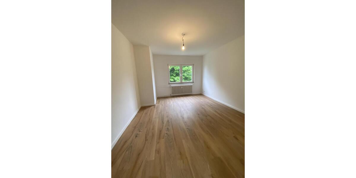 Dachgeschoßwohnung Aldenhoven - 4 Zimmer, 76 m&sup2;, 760&euro; | Angebot:26060422