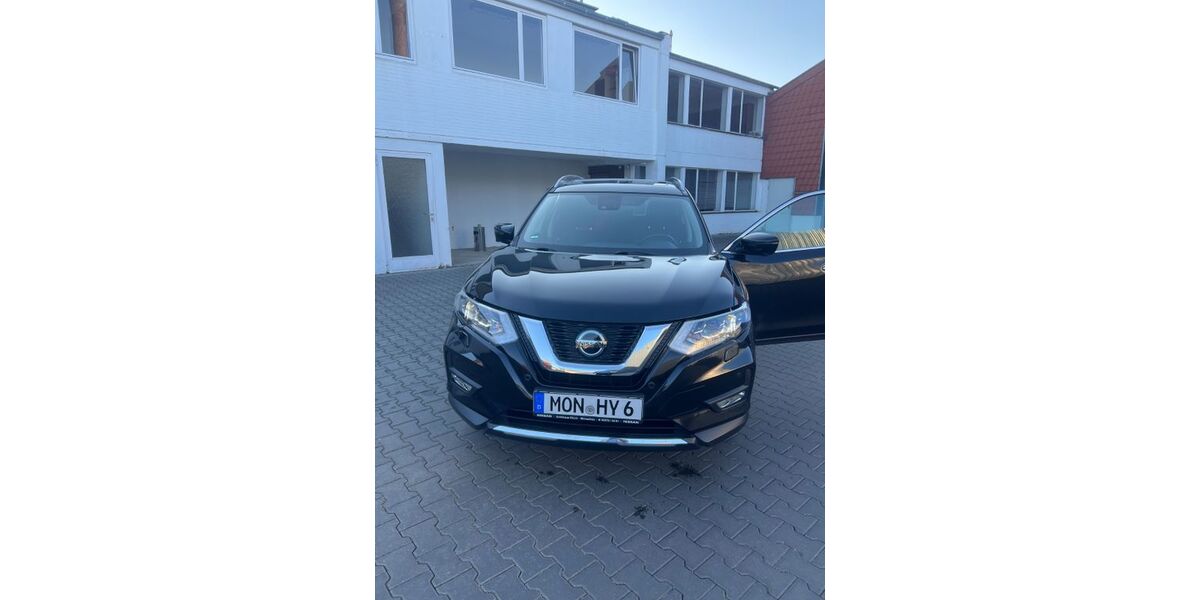 Nissan X-Trail 102.000 km 18.100 &euro; Aachen 52074