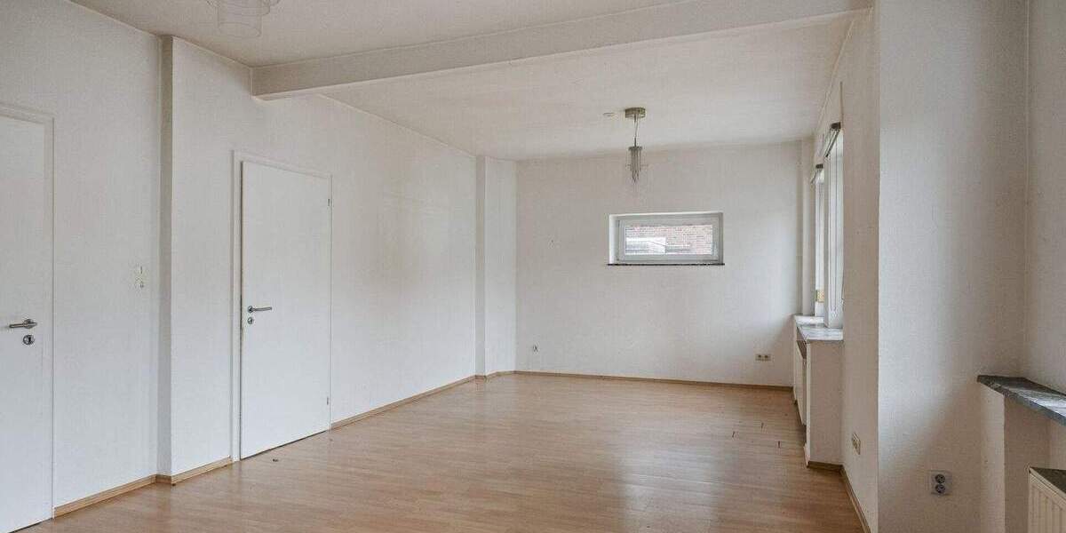 Mehrfamilienhaus, Wohnhaus Geilenkirchen - 6 Zimmer, 140 m&sup2;, 369.000&euro; | Angebot:25707174
