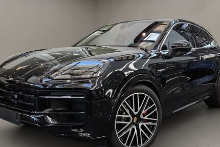 Porsche Cayenne 8.000 km 136.700 € Aachen 52068
