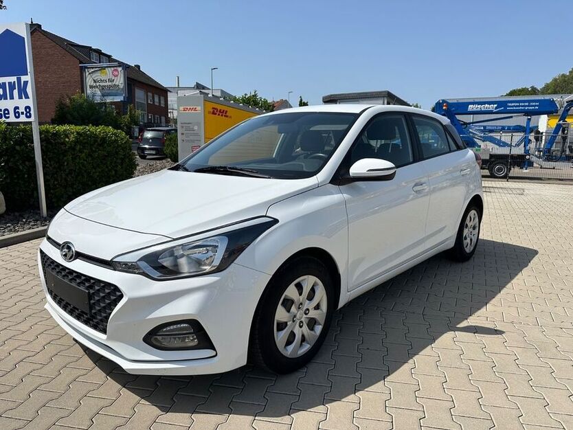 i20