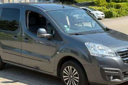 Peugeot Partner 79.663 km 8.990 &euro; Alsdorf - Aachen 52477